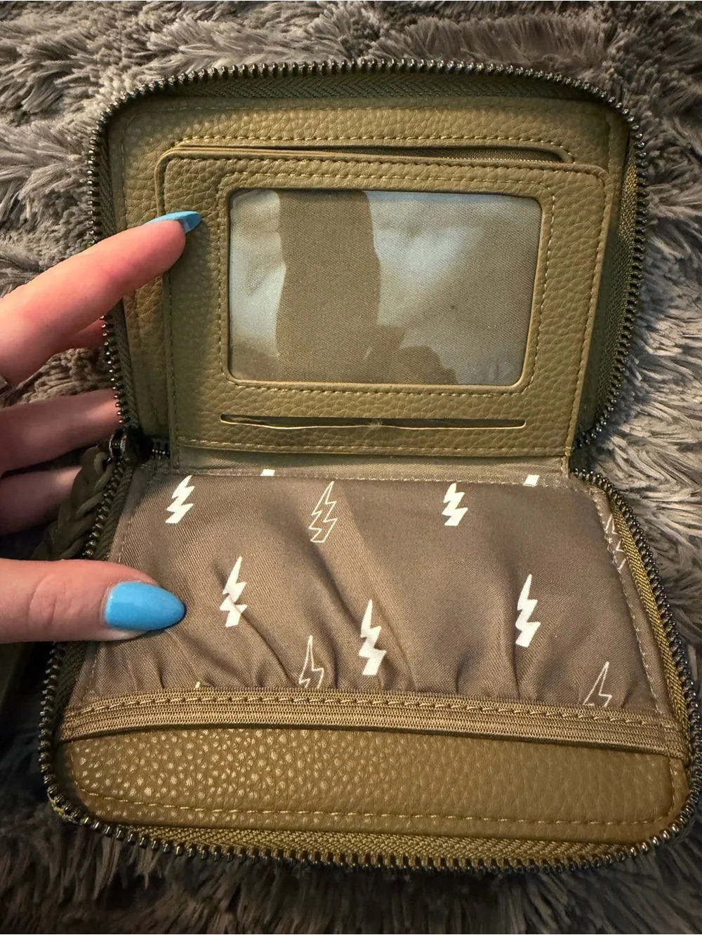 Rad Rev Corduroy Card Wallet in Olive